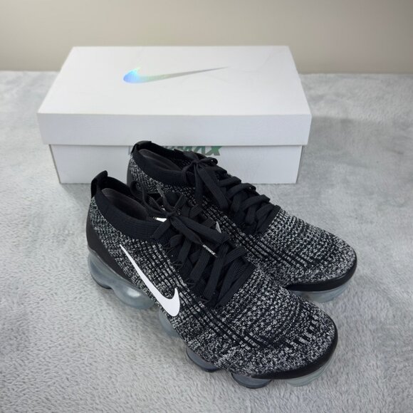 Nike Men's Size 9 US/8 UK/42.5 EU Air Vapormax Flyknit 3 Oreo AJ6900-002 NEW - Picture 1 of 15